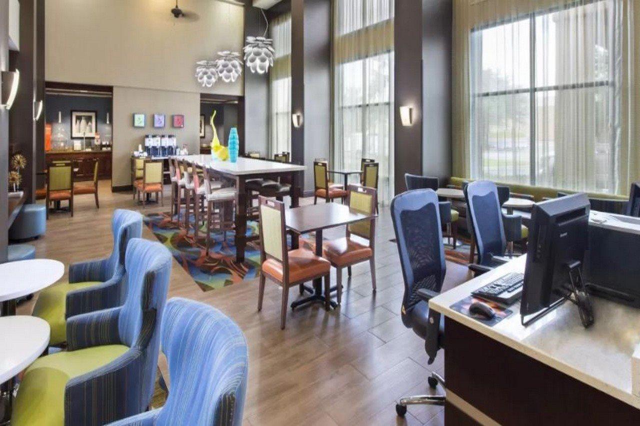Hampton Inn & Suites Pensacola I-10 N At University Town Plaza Extérieur photo