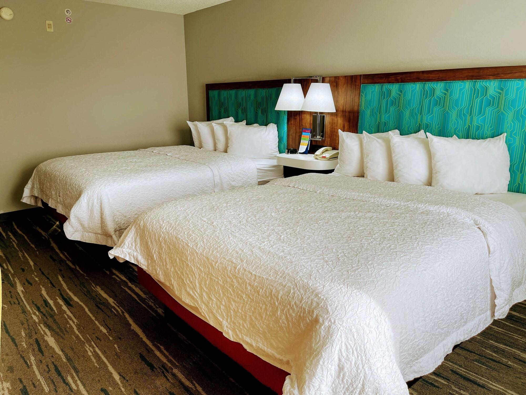 Hampton Inn & Suites Pensacola I-10 N At University Town Plaza Extérieur photo