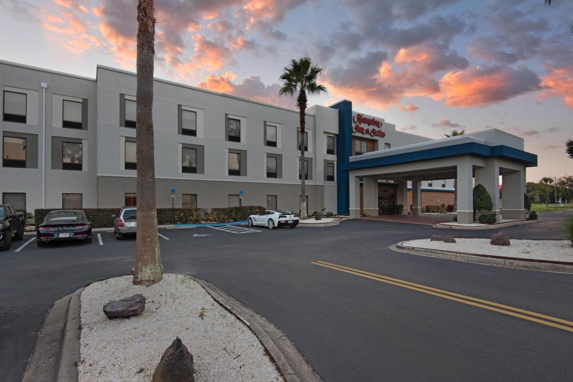 Hampton Inn & Suites Pensacola I-10 N At University Town Plaza Extérieur photo