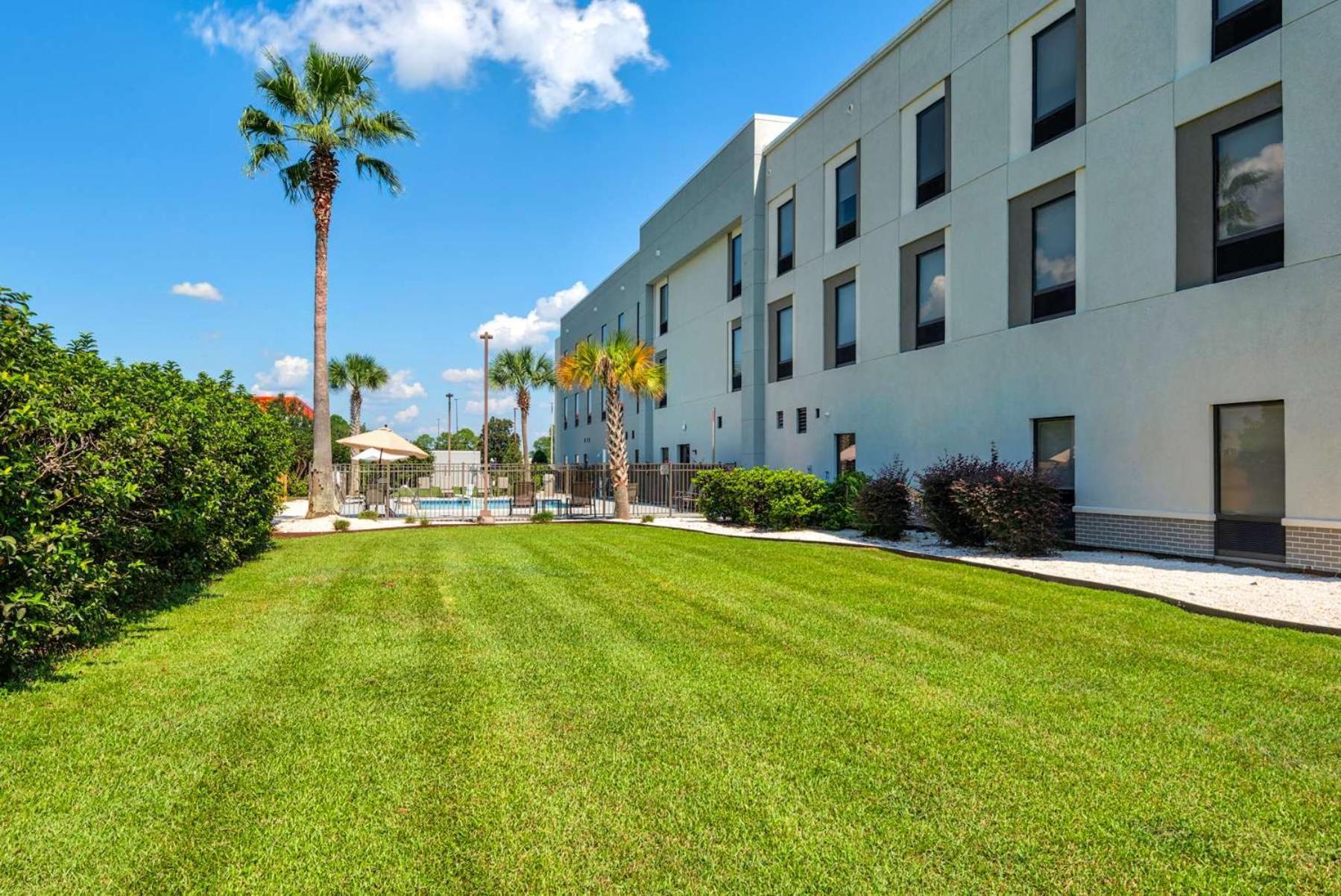 Hampton Inn & Suites Pensacola I-10 N At University Town Plaza Extérieur photo