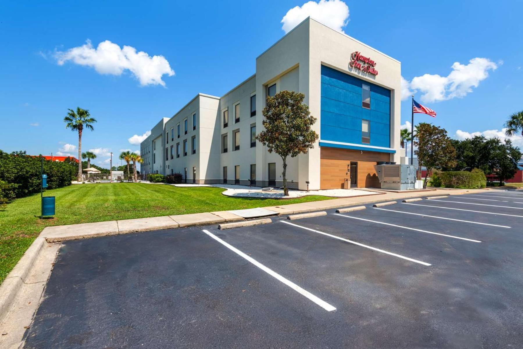 Hampton Inn & Suites Pensacola I-10 N At University Town Plaza Extérieur photo