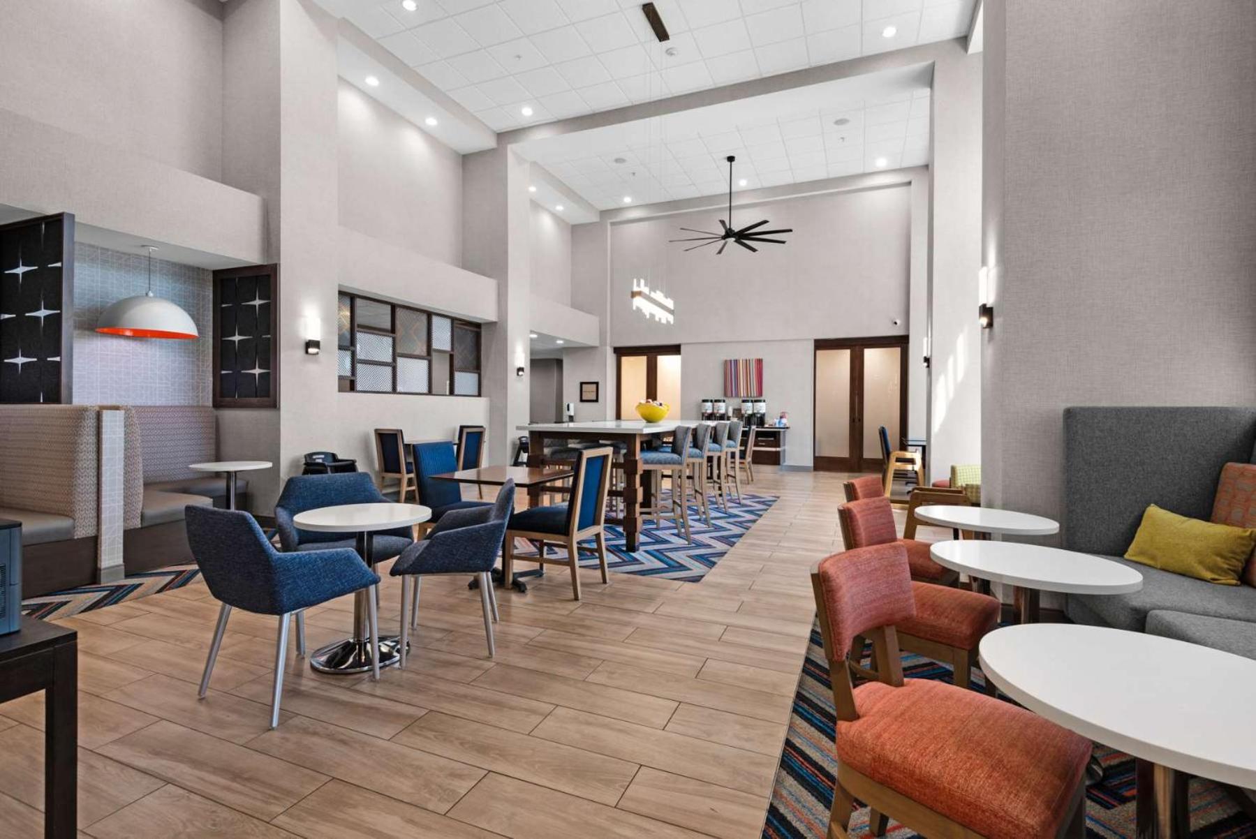 Hampton Inn & Suites Pensacola I-10 N At University Town Plaza Extérieur photo