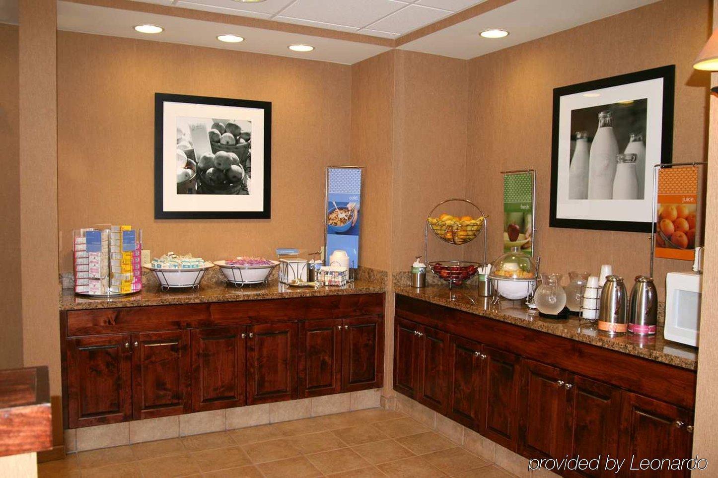 Hampton Inn & Suites Pensacola I-10 N At University Town Plaza Extérieur photo